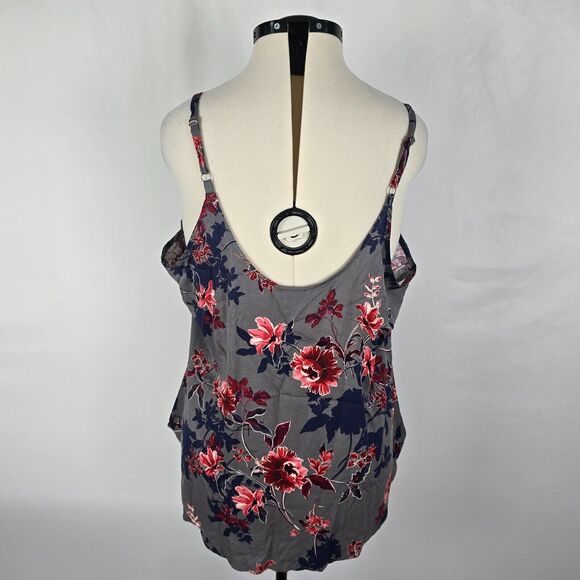 Torrid Camisole Women's 1X Gray Floral Sleeveless Lace Trim Buttons V-Neck NWT - Picture 5 of 16